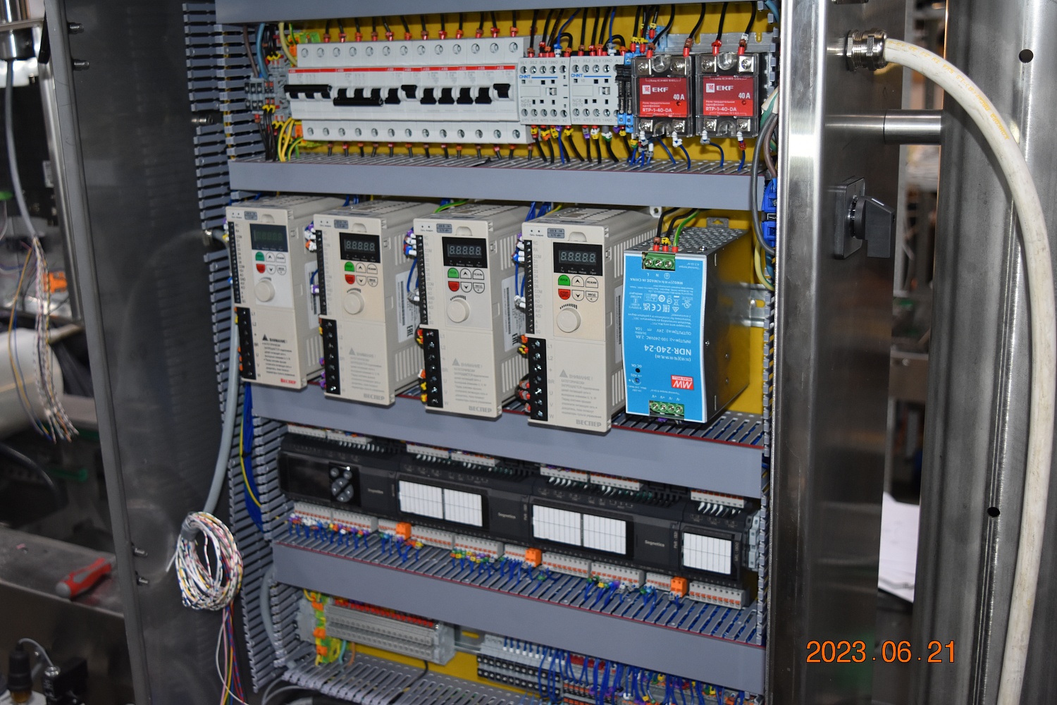 Термоформовочная линия РОСТ-ТФ (РОССИЯ)