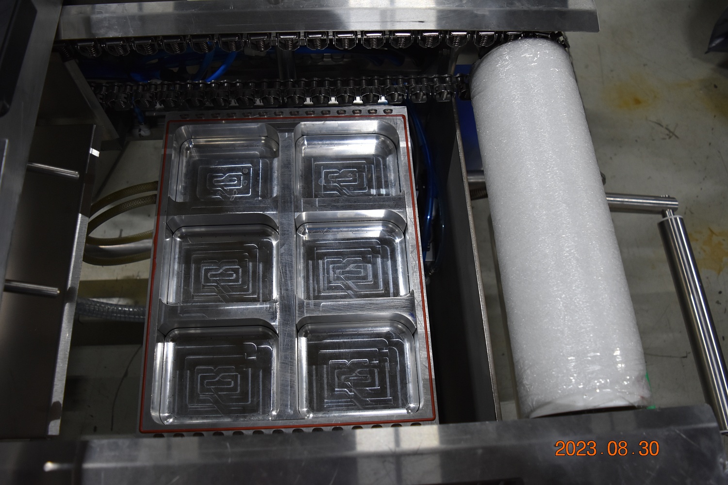 Термоформовочная линия РОСТ-ТФ (РОССИЯ)